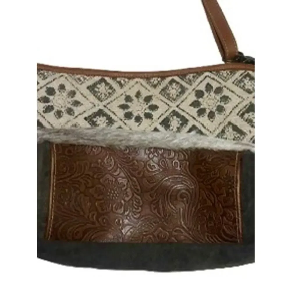 MYRA WESTERN BOHO FESTIVAL COWHIDE TOOLED LEATHER SHOULDER BAG